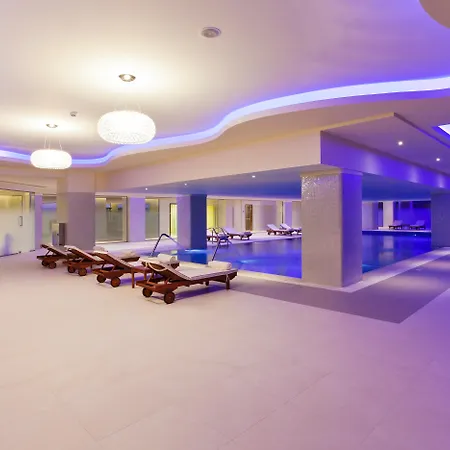 Boutique 5 Hotel & Spa - Adults Only-3